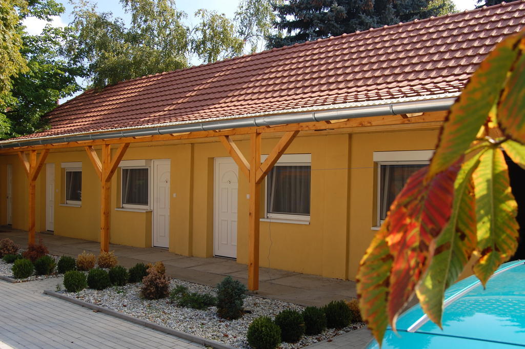 Belvarosi Rezidencia Pápa מראה חיצוני תמונה